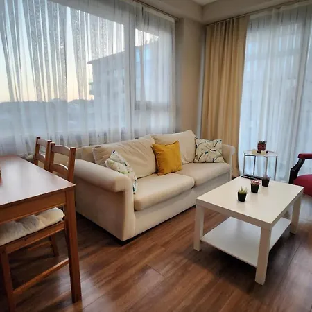Modern 2 Bedroom Fully Equipped, Dt & Metro, Ac, Wi-fi アパート イスタンブール