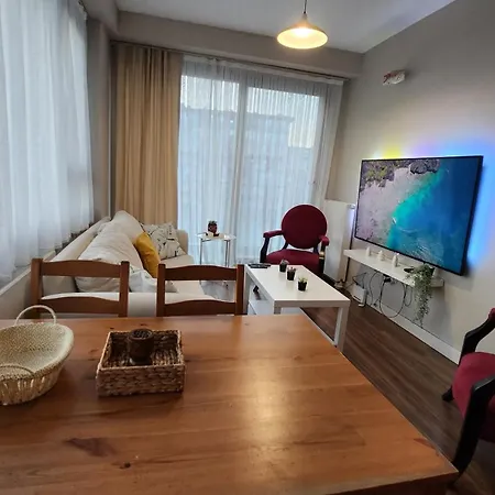 Modern 2 Bedroom Fully Equipped, Dt & Metro, Ac, Wi-fi *