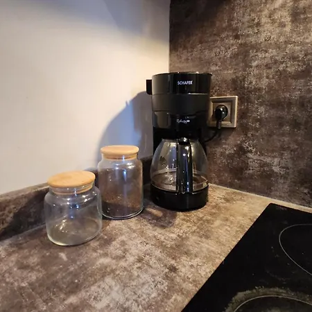 Modern 2 Bedroom Fully Equipped, Dt & Metro, Ac, Wi-fi